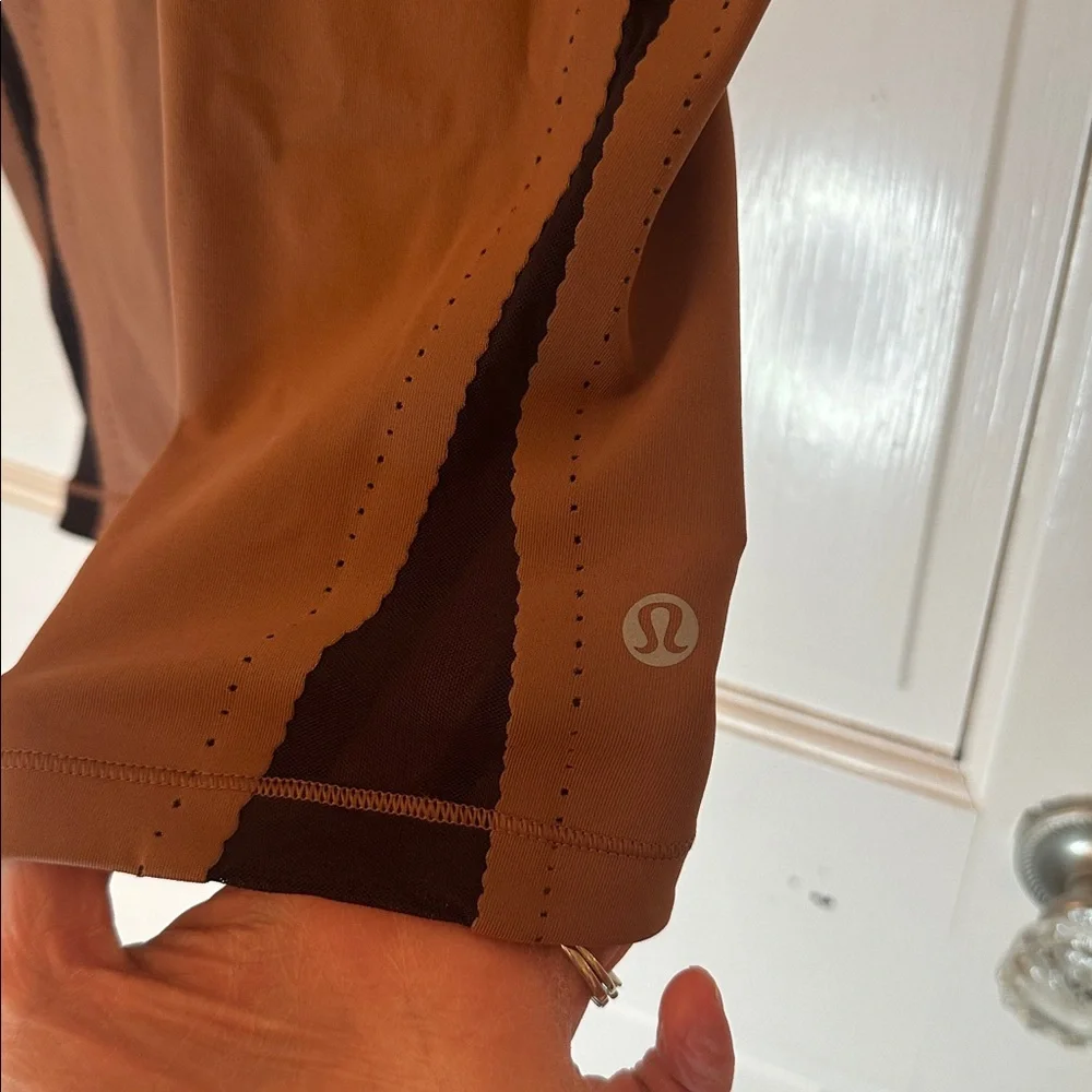 Lululemon Brown and‎ Black Mesh Side Crop Leggings size 4 EUC
